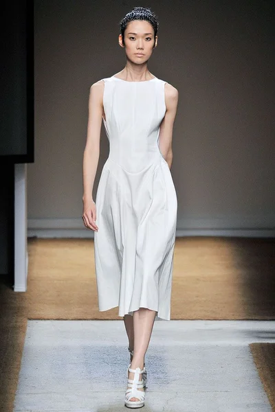 Look 8
